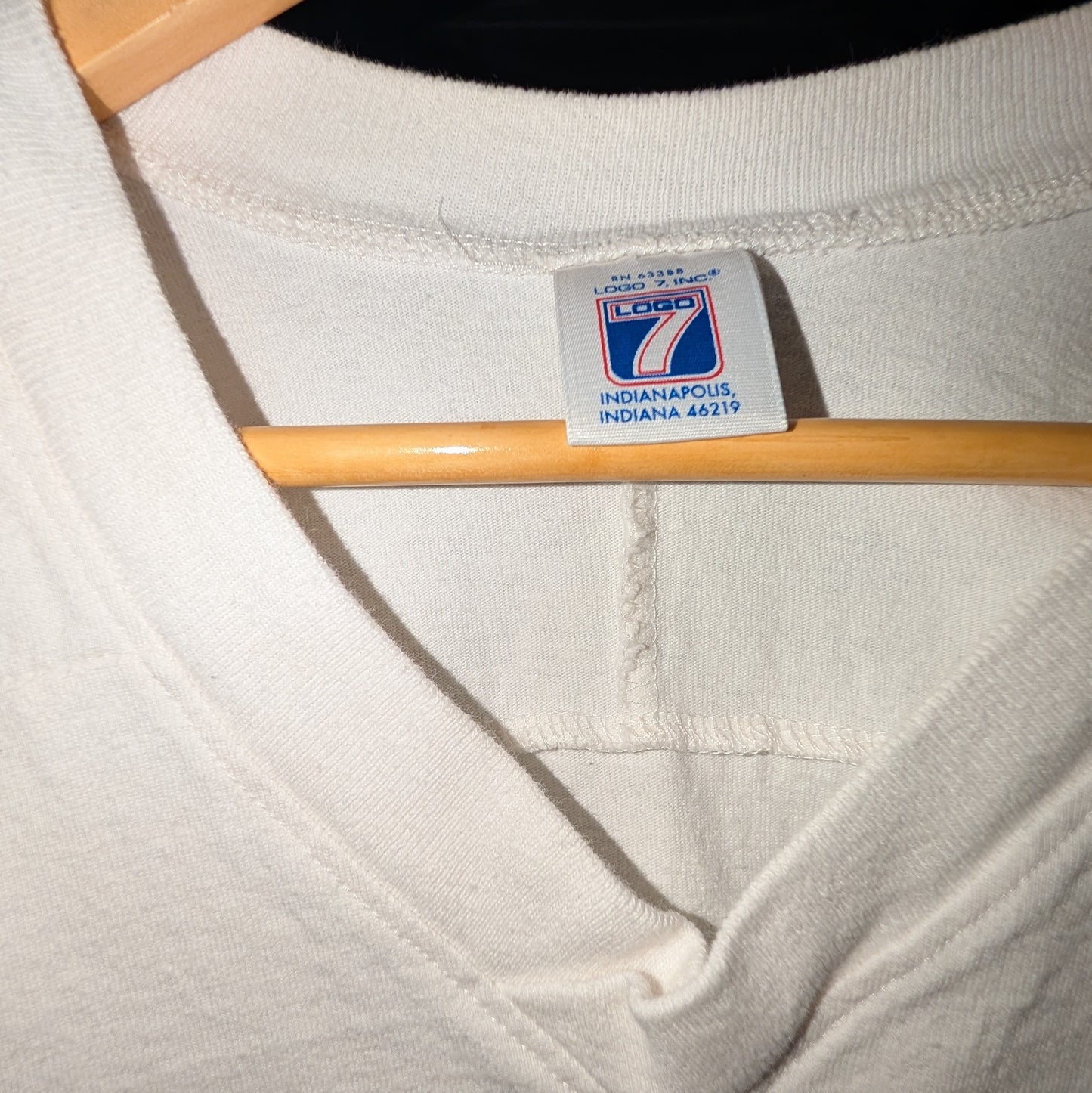 Broncos Superbowl XXXIII V Neck