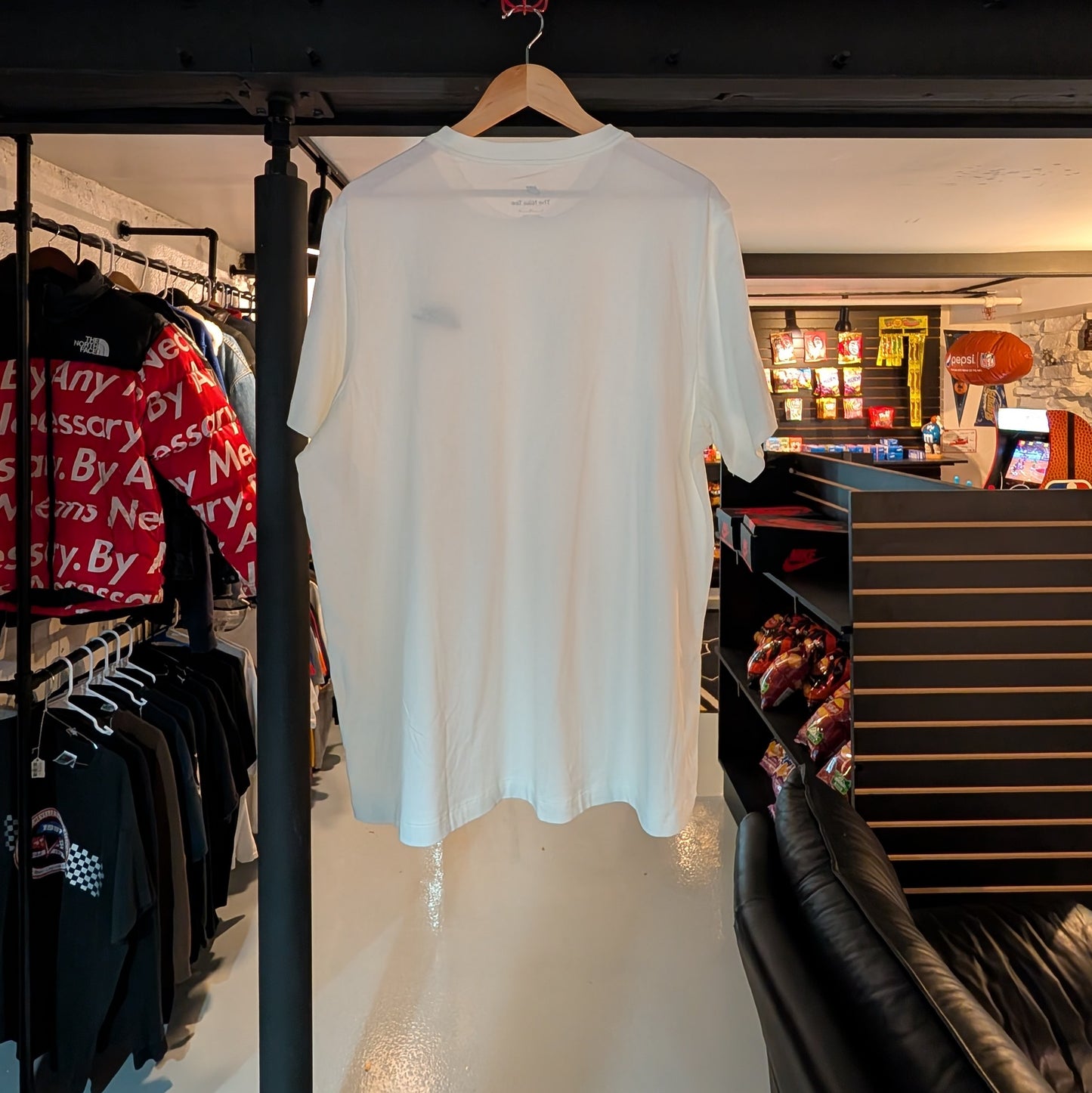 Nike NSW Club Sportswear Tee
